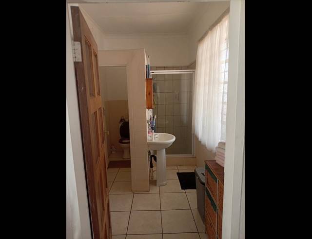 1 BEDROOM PROPERTY TO RENT IN WESTDENE
